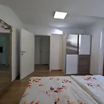 Angerpartments-sonnige Grosse Mit Balkon Und Kostenlosen Parkplatz