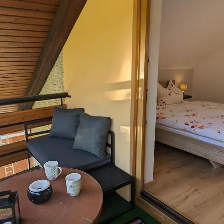Angerpartments-sonnige Grosse Mit Balkon Und Kostenlosen Parkplatz Appartement Döbriach