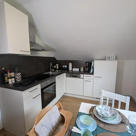 Appartement Angerpartments-sonnige Grosse Mit Balkon Und Kostenlosen Parkplatz *