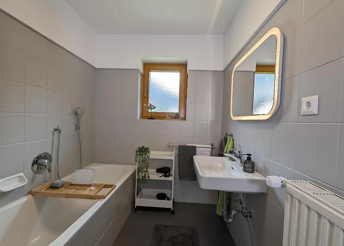 Apartament Angerpartments-sonnige Grosse Mit Balkon Und Kostenlosen Parkplatz Döbriach