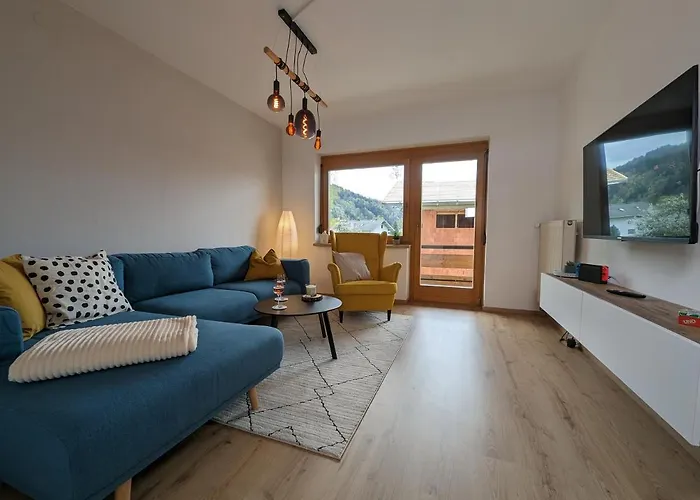 Apartmán Angerpartments-sonnige Grosse Mit Balkon Und Kostenlosen Parkplatz Döbriach