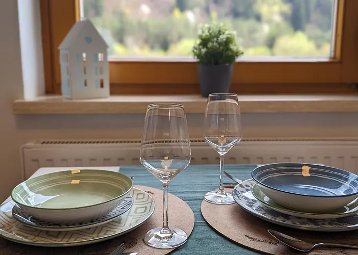 Angerpartments-sonnige Grosse Mit Balkon Und Kostenlosen Parkplatz Apartmán *