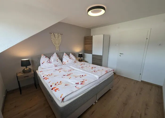 Angerpartments-sonnige Grosse Mit Balkon Und Kostenlosen Parkplatz Apartament *