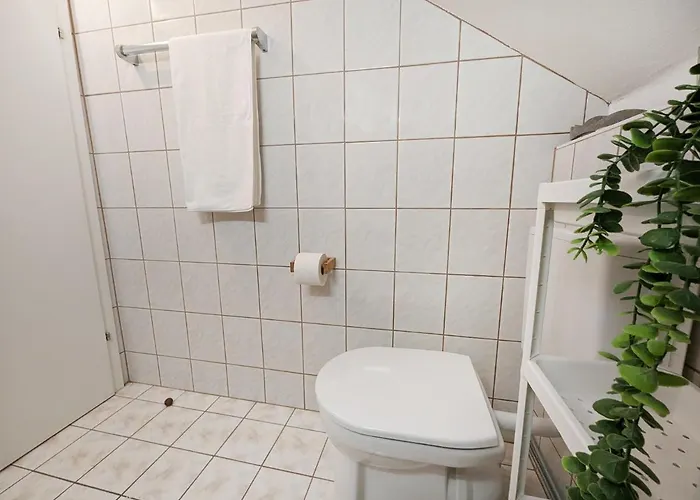 Angerpartments-sonnige Grosse Mit Balkon Und Kostenlosen Parkplatz Apartmán *