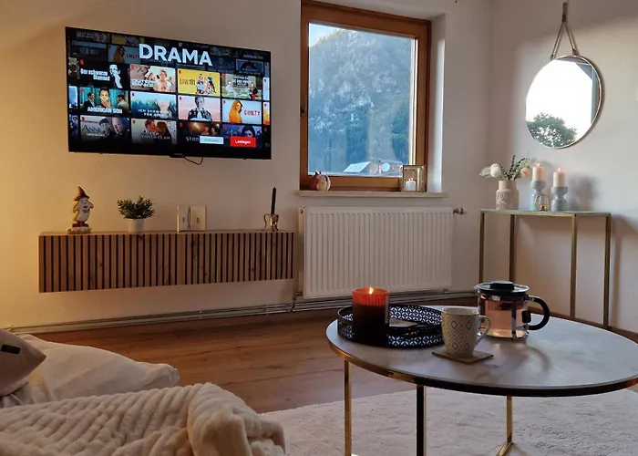 Angerpartments-sonnige Grosse Mit Balkon Und Kostenlosen Parkplatz Apartmán *